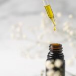 CBD oil for pain: when and how to use it,It's hard to miss the CBD phenomenon. Natural care based on hemp, this cannabis compound does not have a narcotic effect but effectively relieves acute or chronic pain.