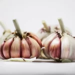 11 proven health benefits of garlic