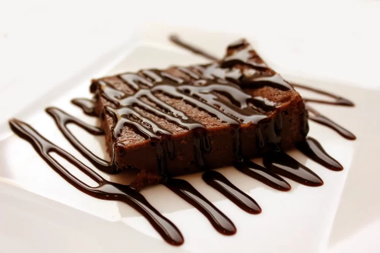 10 Proven Benefits Of Dark Chocolate