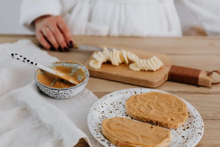 Almond Butter vs Peanut Butter: Which is Healthier?