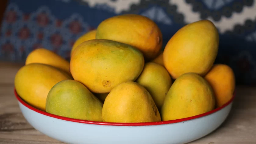 Mango: Nutrition, Health Benefits, and How to Eat It, Mango Benefits For Health