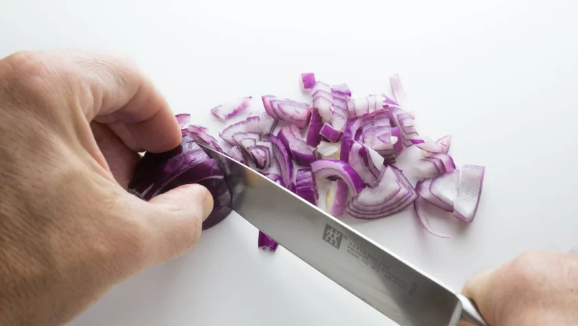 Benefits Of Eating Raw Onions