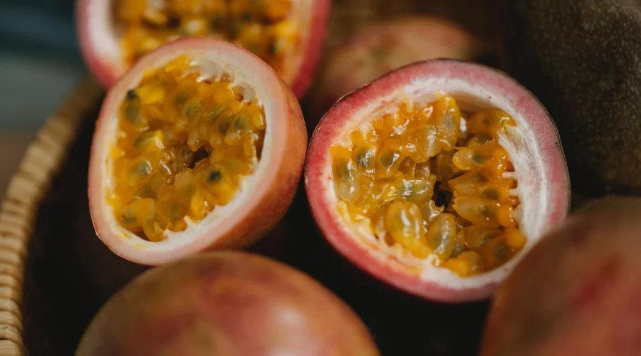 Passion fruit: what are the benefits of this exotic fruit?